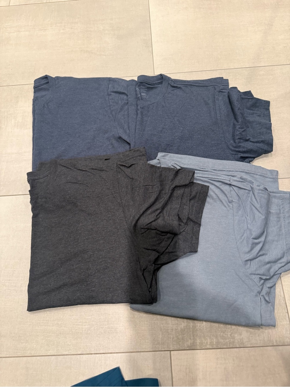 Fresh clean threads Crew Neck Undershirts - 4-Pack XL